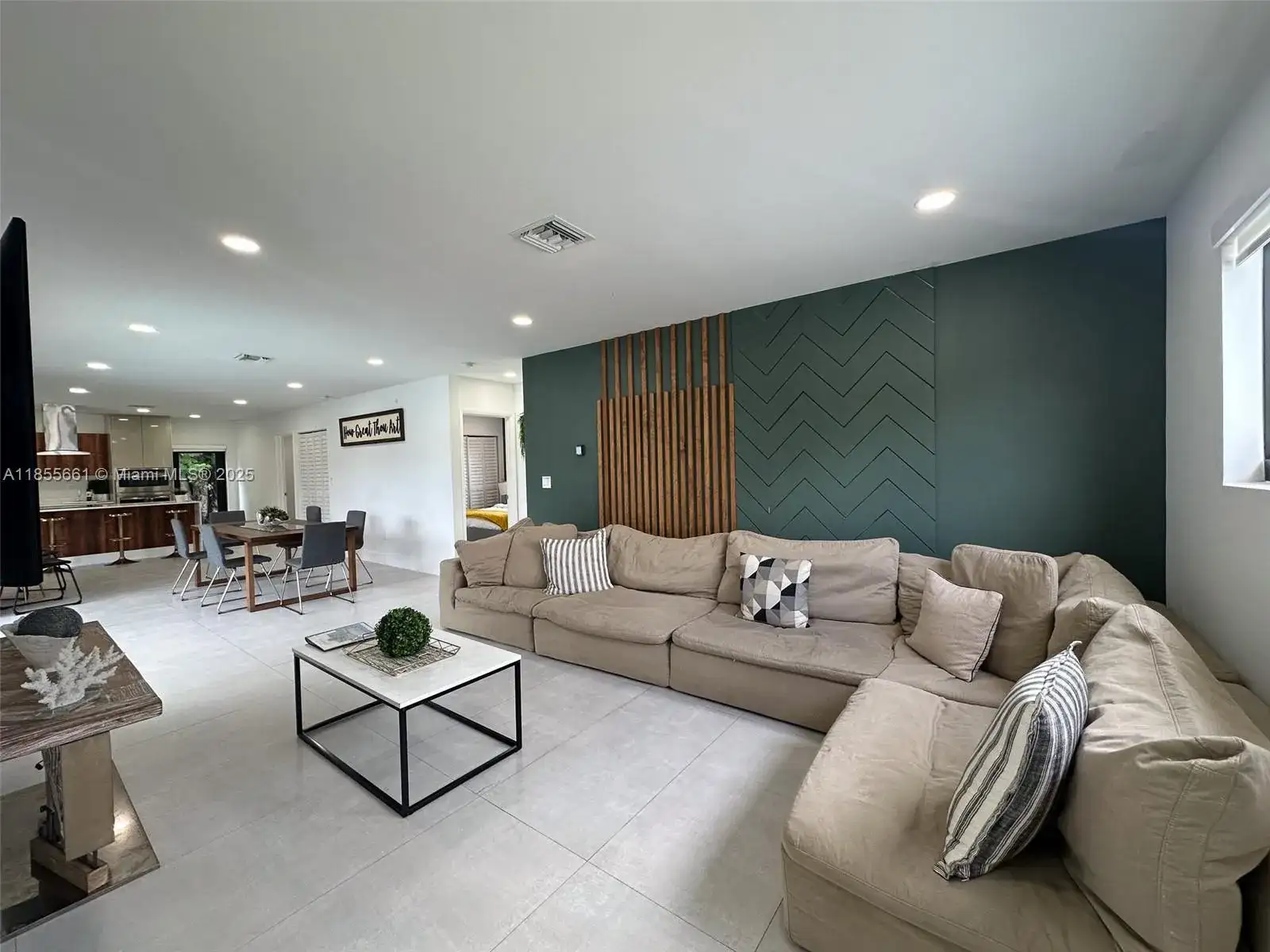 9426 Caribbean Blvd, Cutler Bay FL 33189 photo 4