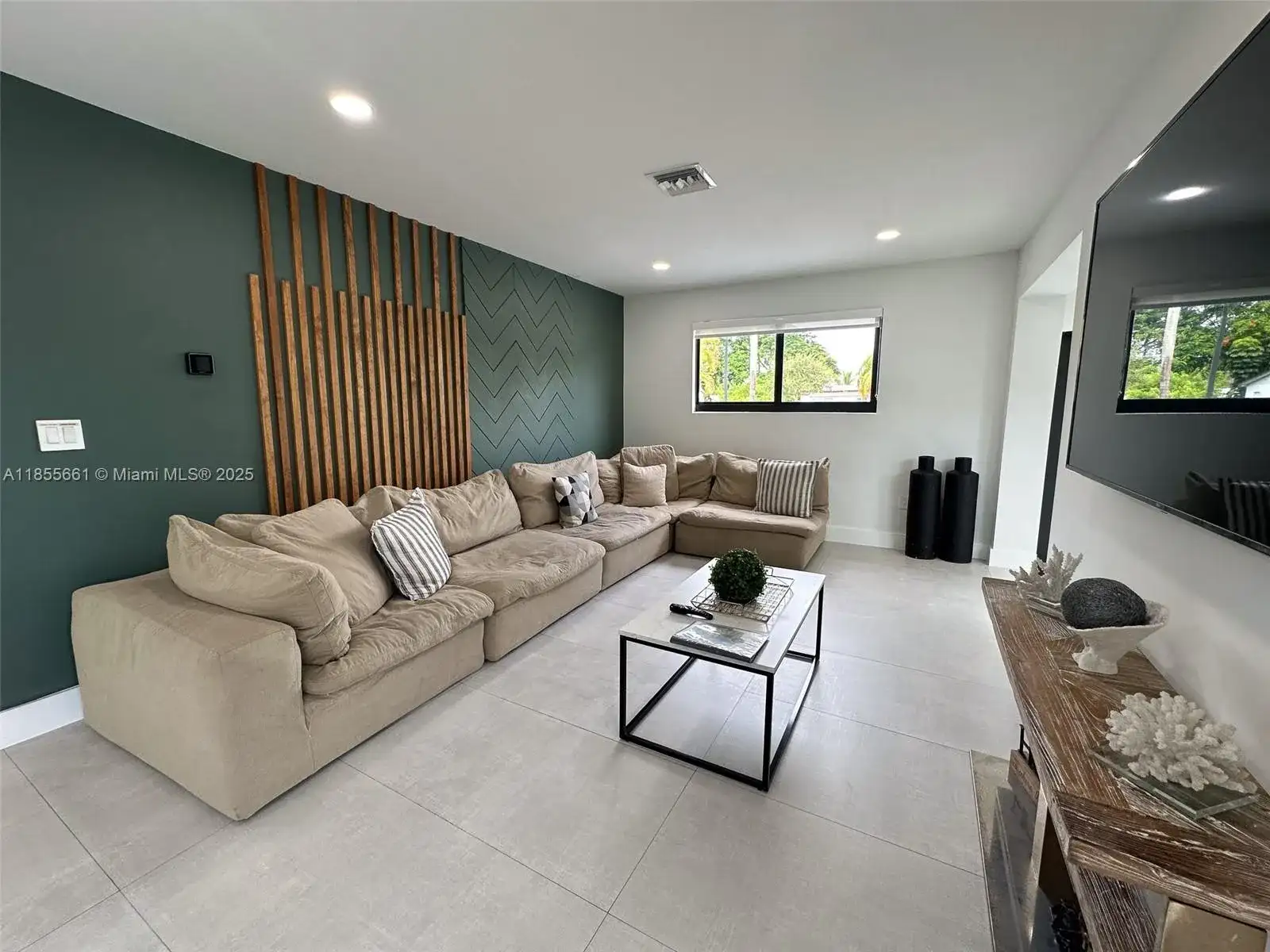 9426 Caribbean Blvd, Cutler Bay FL 33189 photo 5