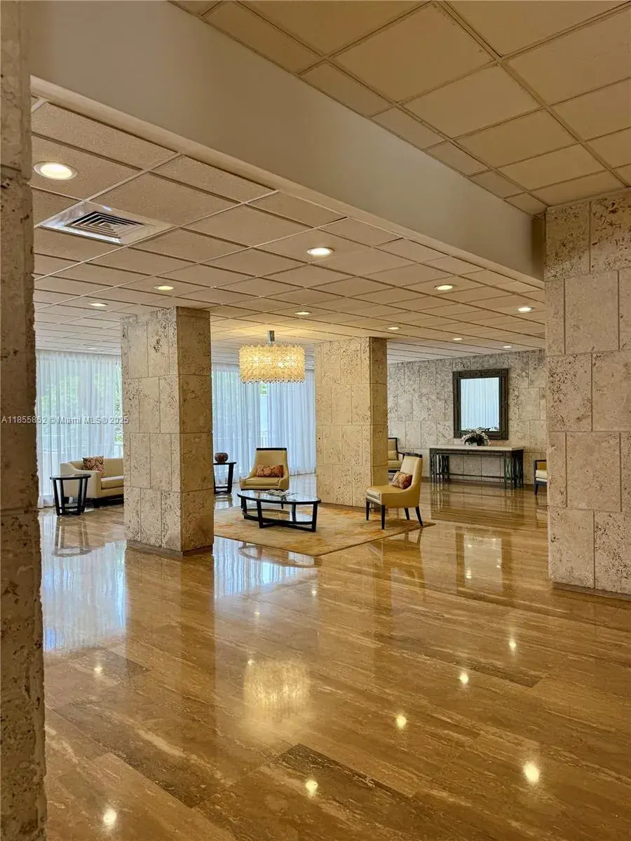 1980 S Ocean Dr, Hallandale Beach FL 33009