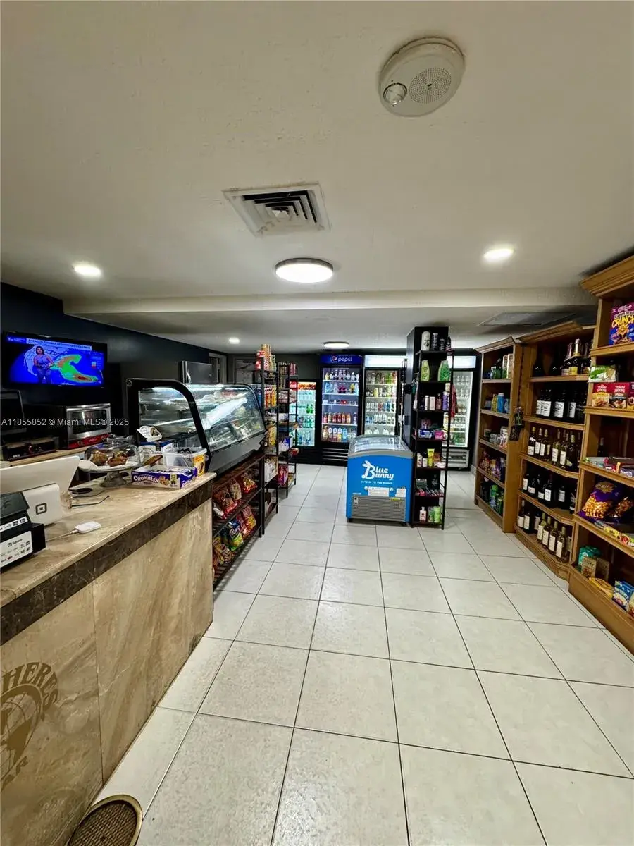 1980 S Ocean Dr, Hallandale Beach FL 33009