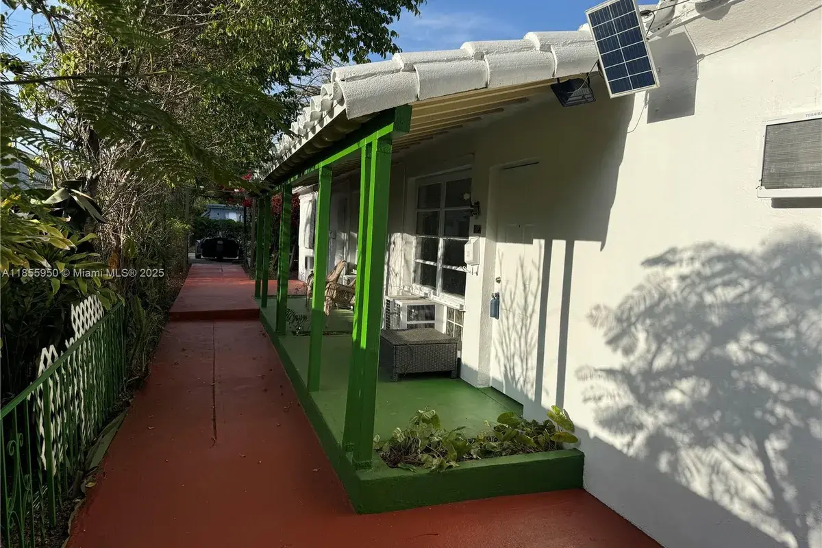 2023 Taylor St # 2023, Hollywood FL 33020
