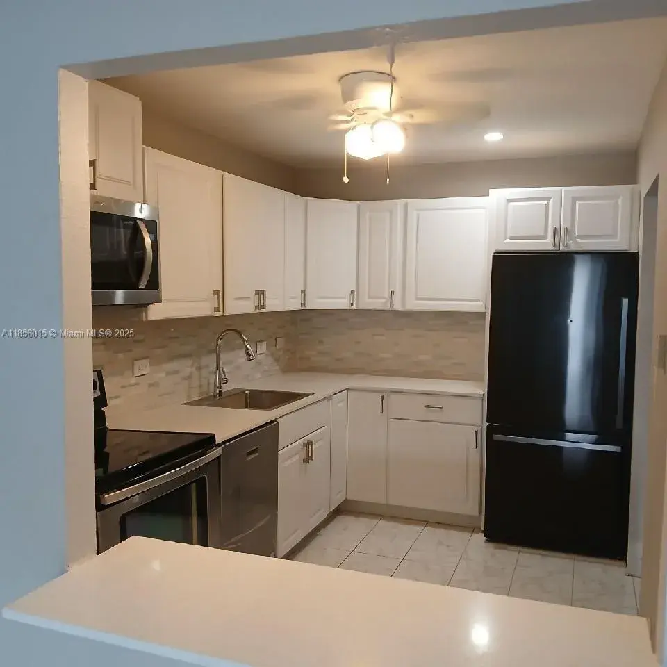 20505 E Country Club Dr # 138, Aventura FL 33180