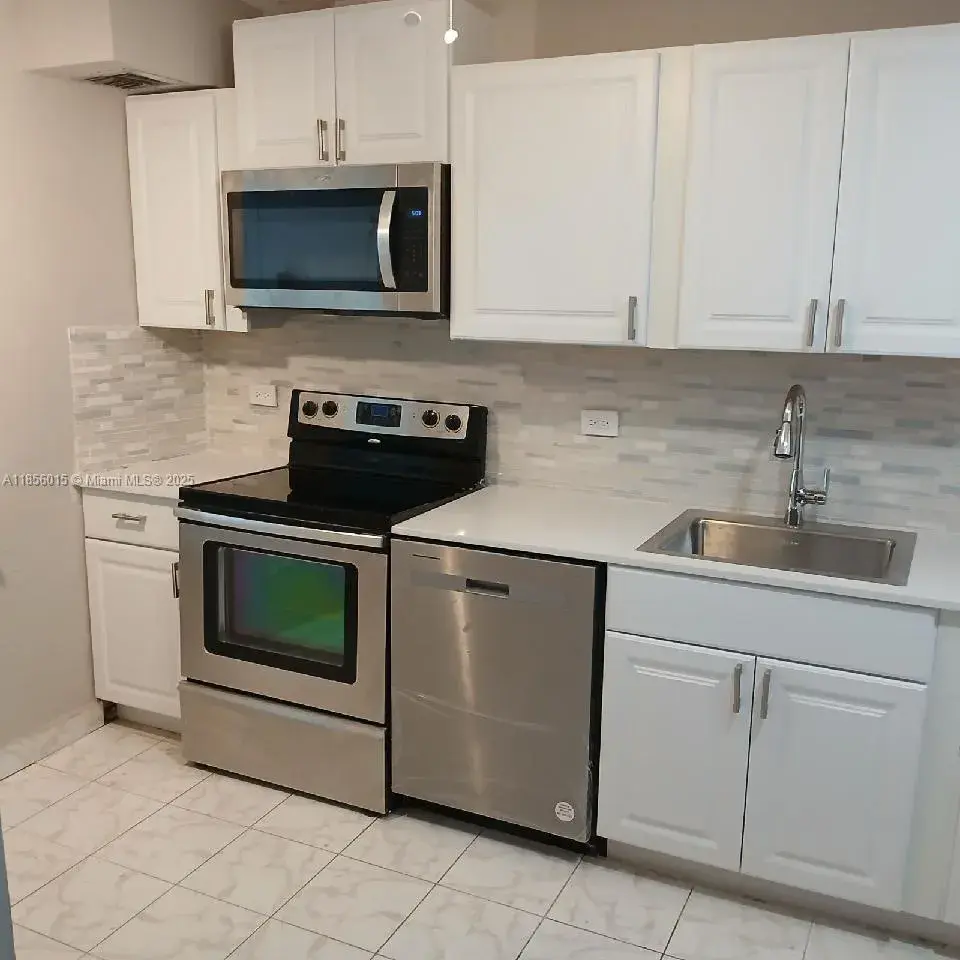 20505 E Country Club Dr # 138, Aventura FL 33180