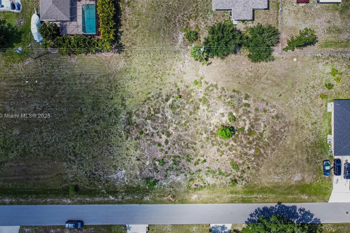 309 NW 4th Ter, Cape Coral FL 33993