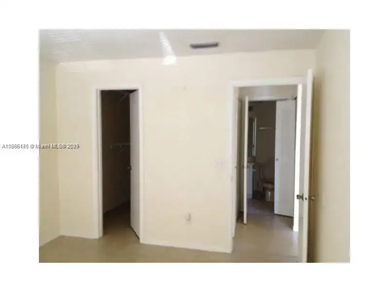 16465 NE 22nd Ave # 205, North Miami Beach FL 33160 photo 4