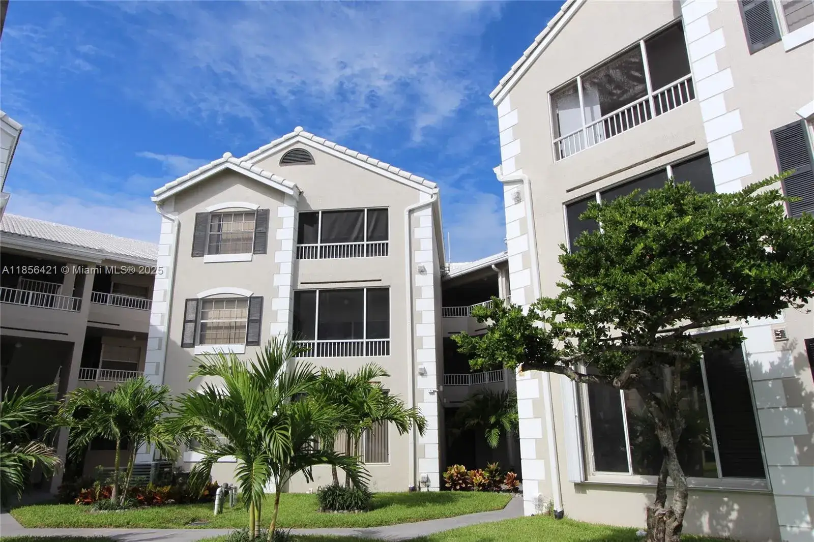2850 N Oakland Forest Dr # 107, Oakland Park FL 33309