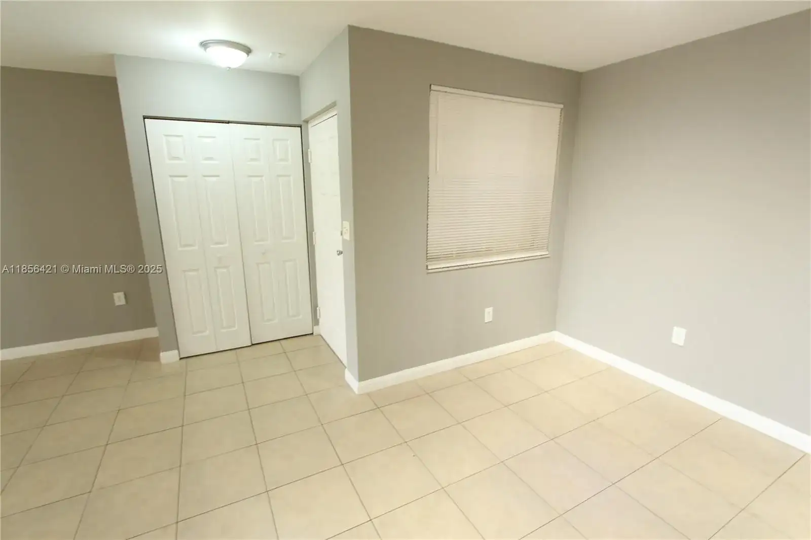 2850 N Oakland Forest Dr # 107, Oakland Park FL 33309 photo 2