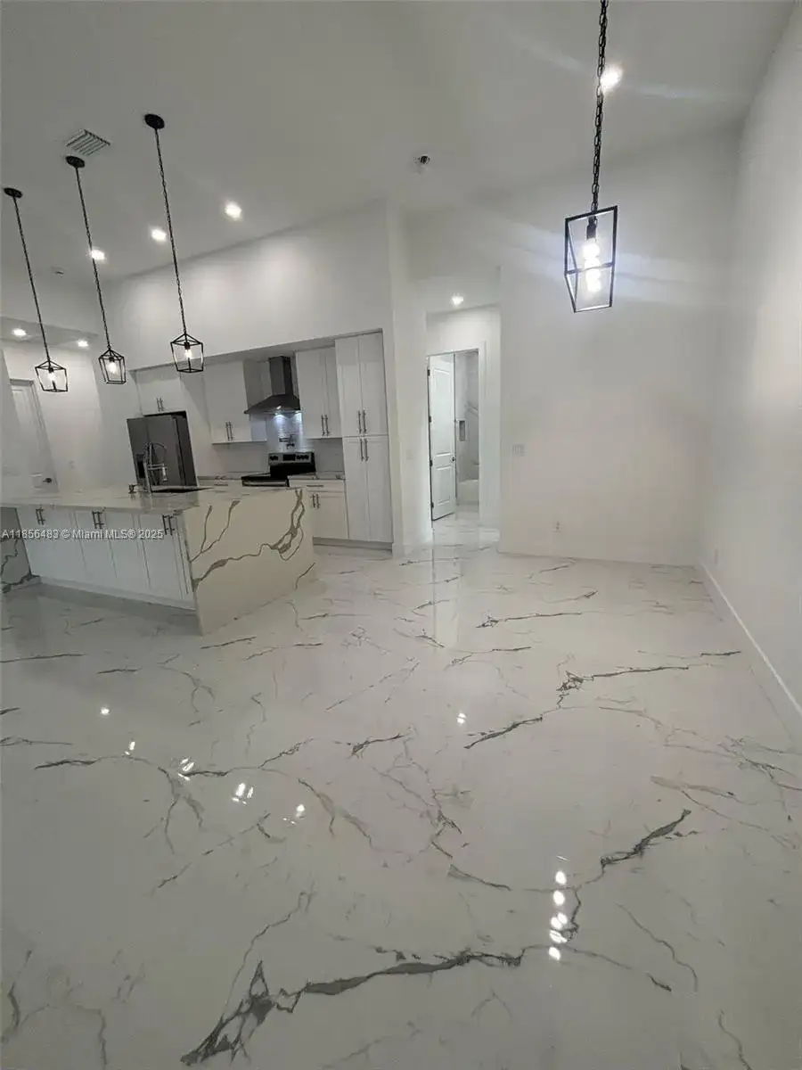 4304 NW 27th LN, Cape Coral FL 33993 photo 4