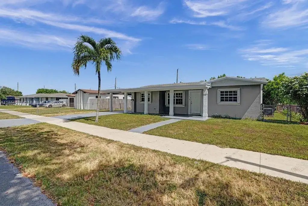 10451 SW 150 TER, Miami FL 33176 photo 4
