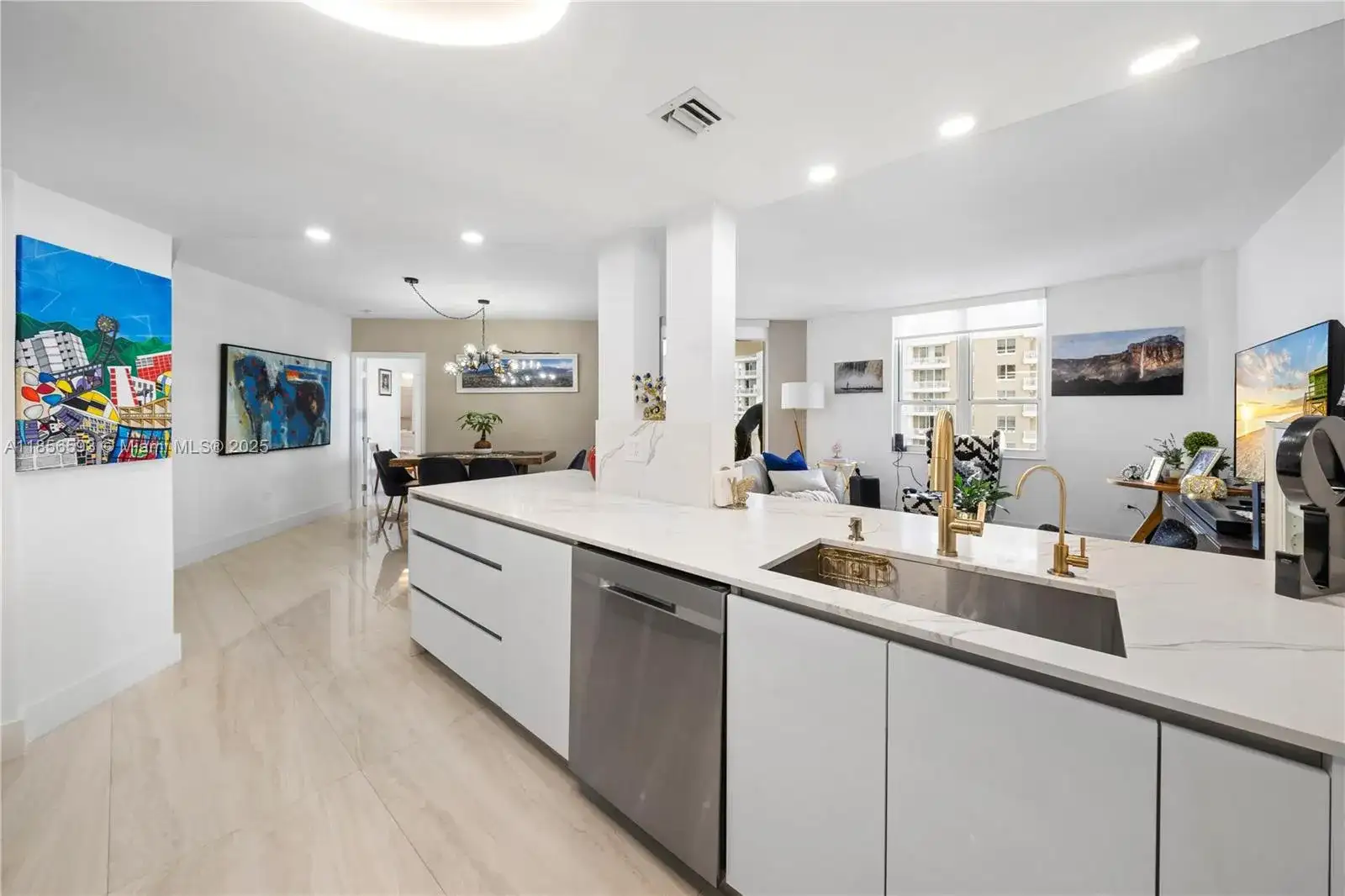 701 Brickell Key Blvd # 707, Miami FL 33131 photo 4