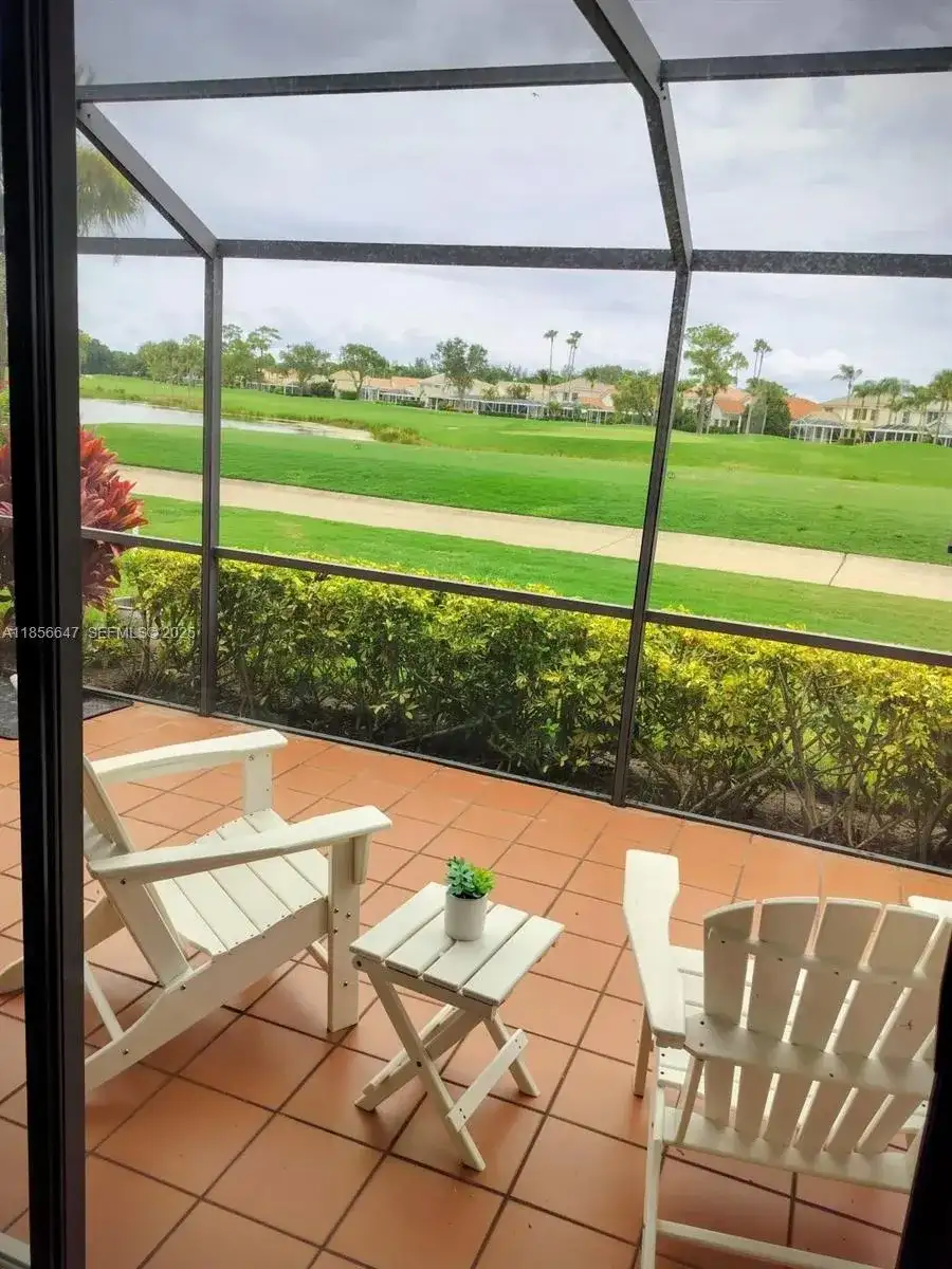 551 Prestwick Cir # 551, Palm Beach Gardens FL 33418 photo 3