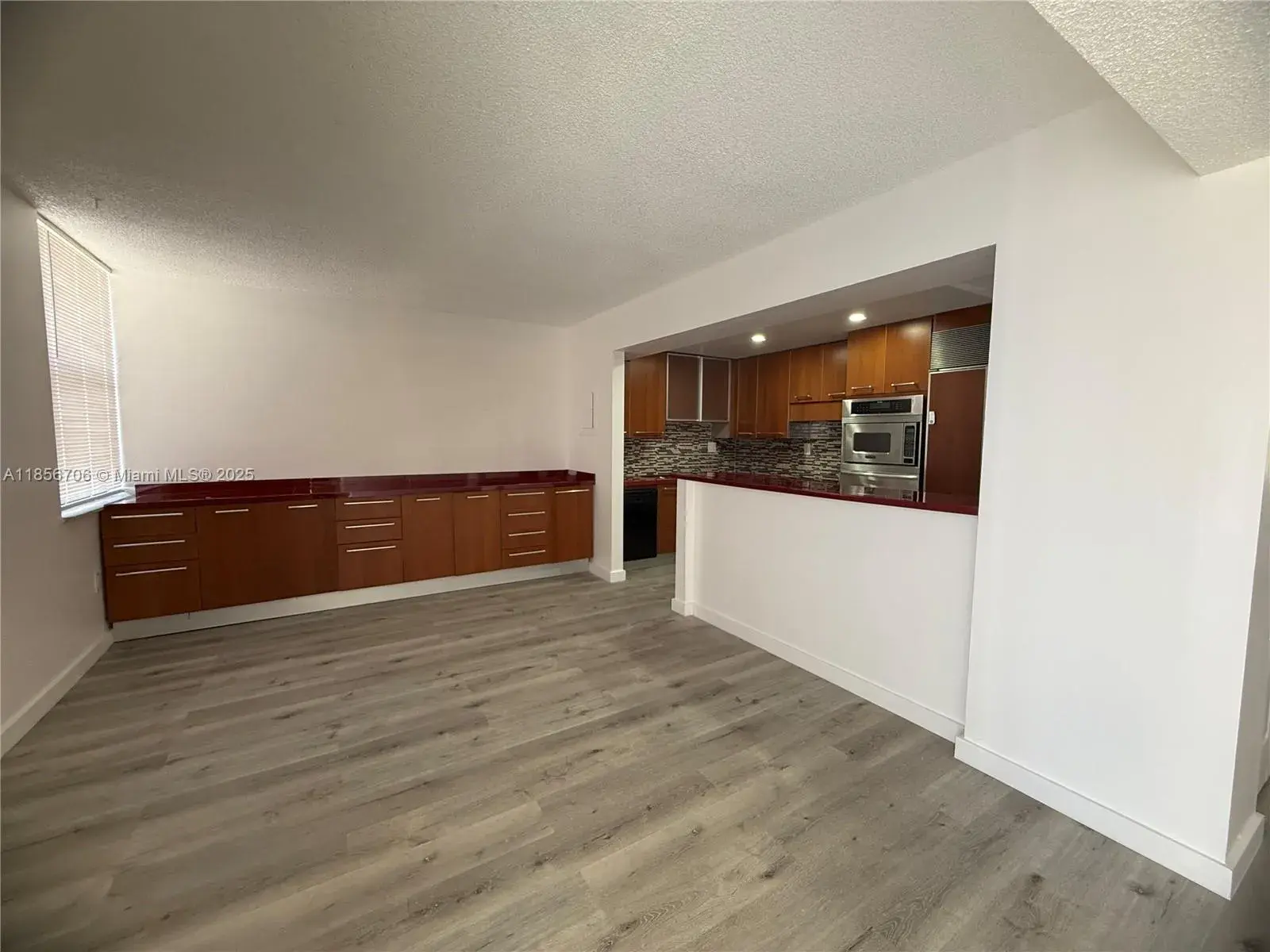 20200 W Country Club Dr, Aventura FL 33180