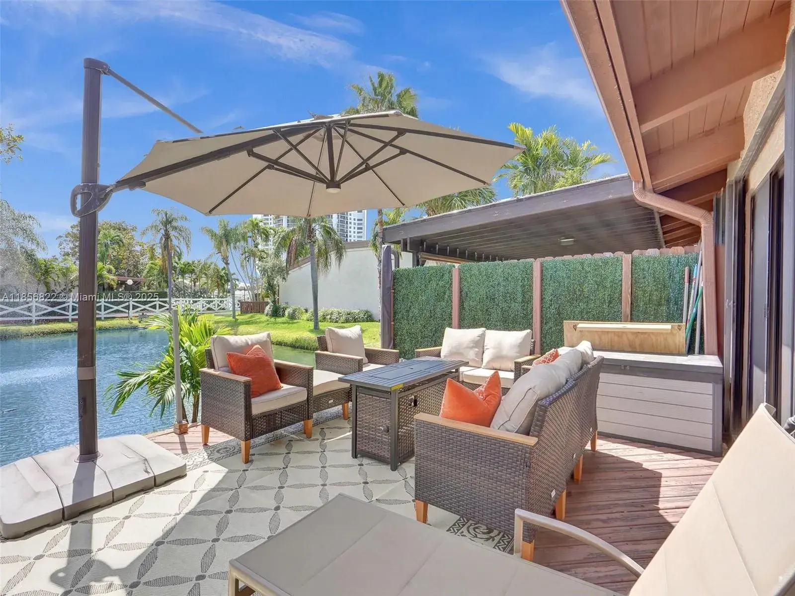 2667 S Parkview Dr # 2667, Hallandale Beach FL 33009