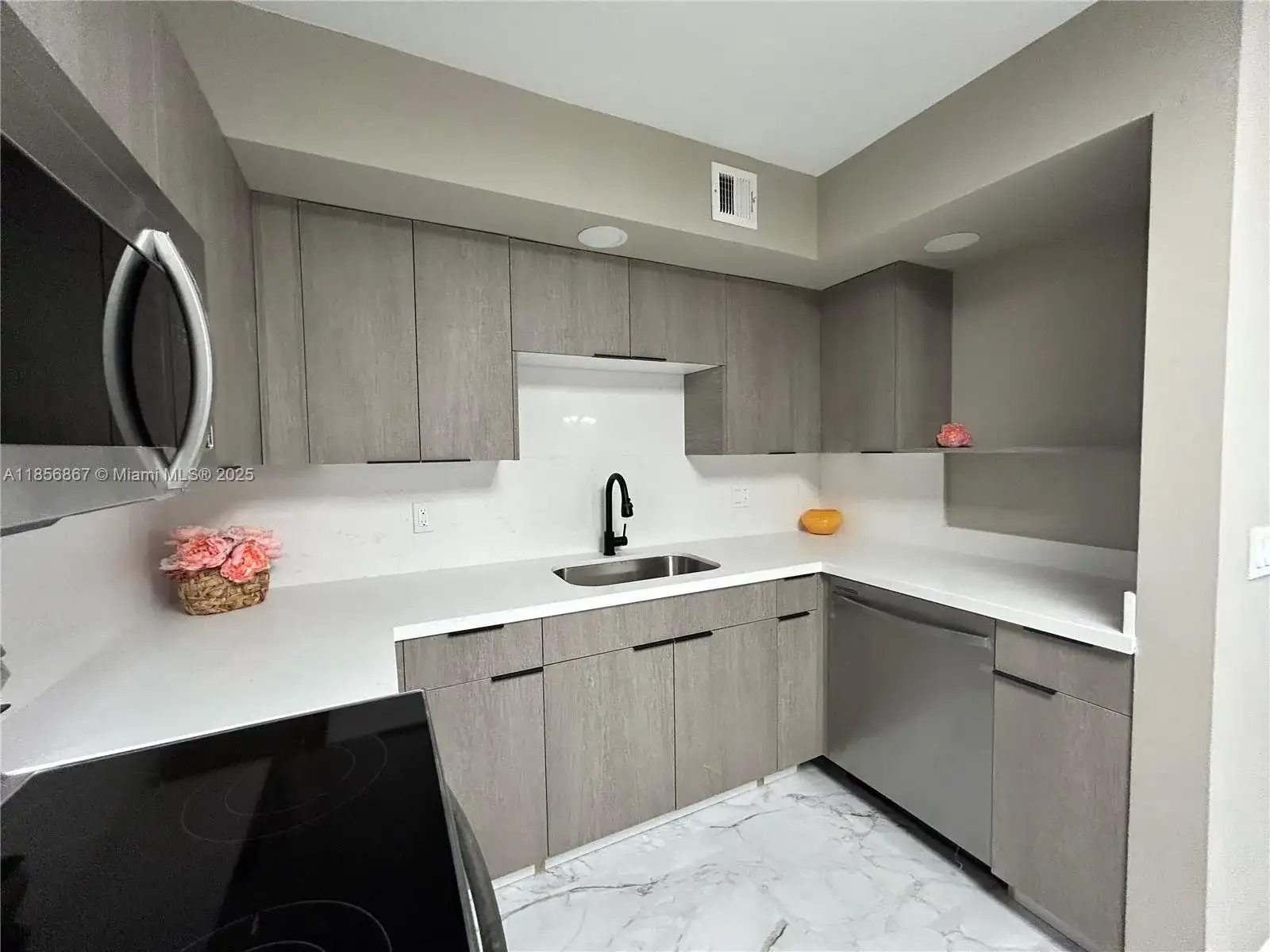 1101 River Reach Dr # 102, Fort Lauderdale FL 33315 photo 5