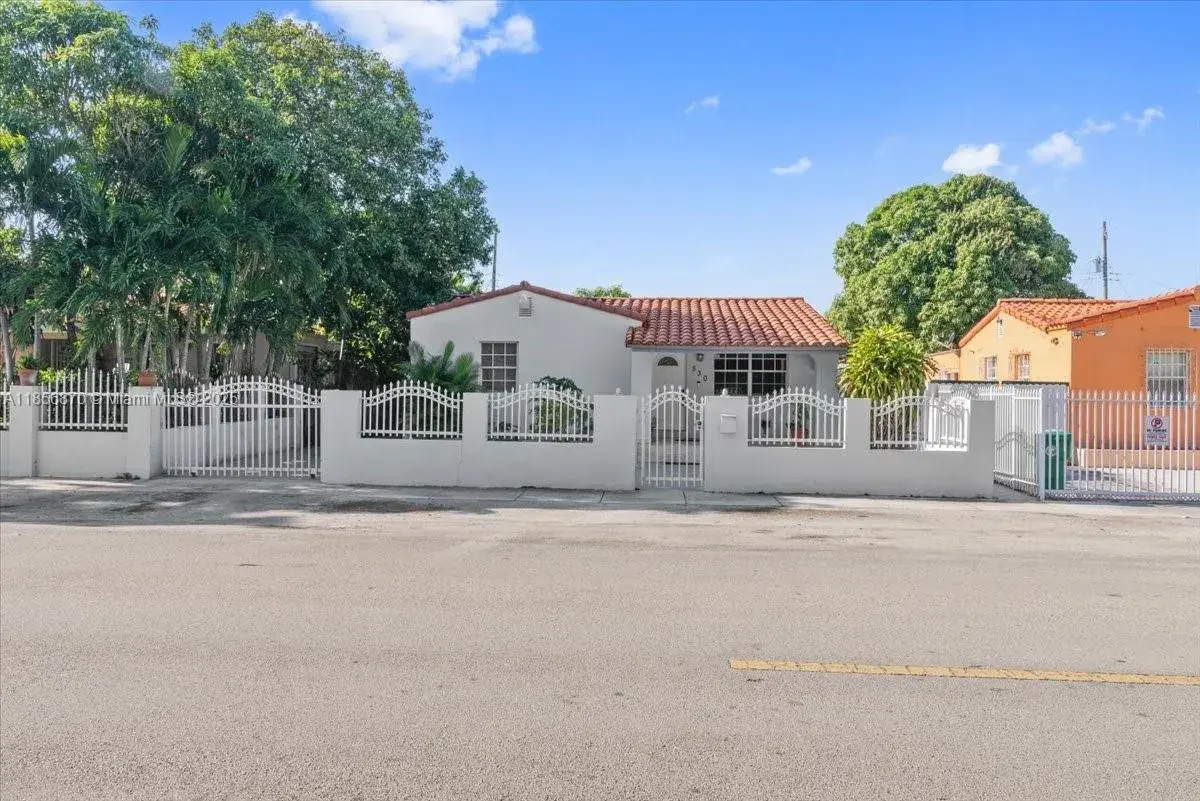 530 Tamiami Blvd, Miami FL 33144 photo 5