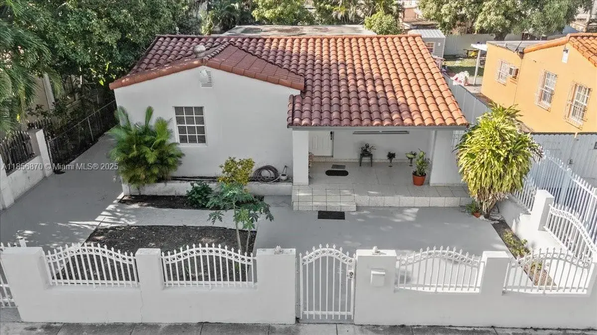 530 Tamiami Blvd, Miami FL 33144