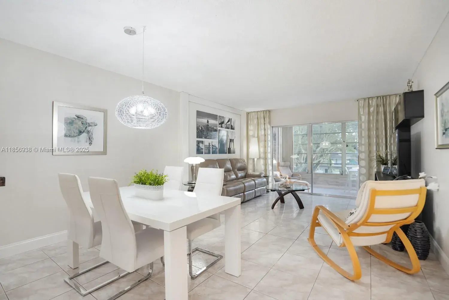 5102 NW 36th St # 511, Lauderdale Lakes FL 33319