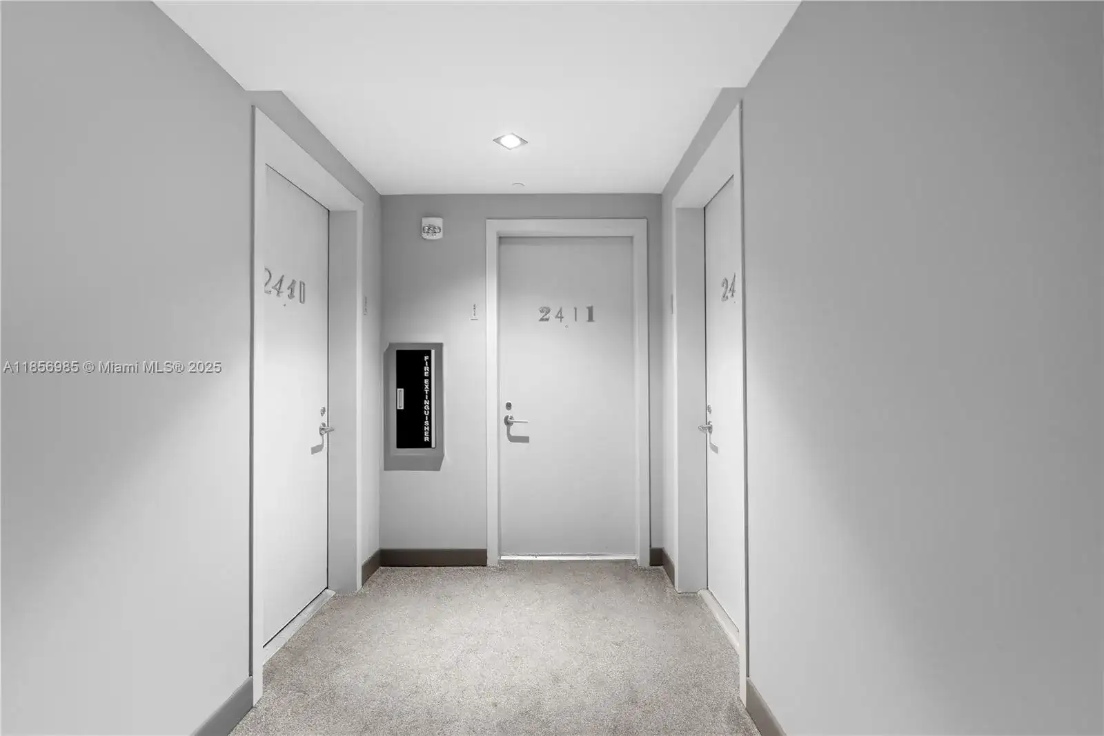 1300 S Miami Ave # 2411, Miami FL 33130 photo 2
