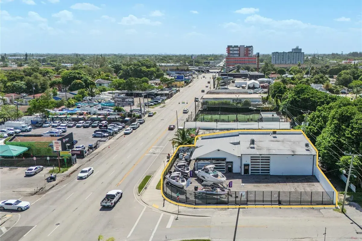 401 NW 79th St, Miami FL 33150
