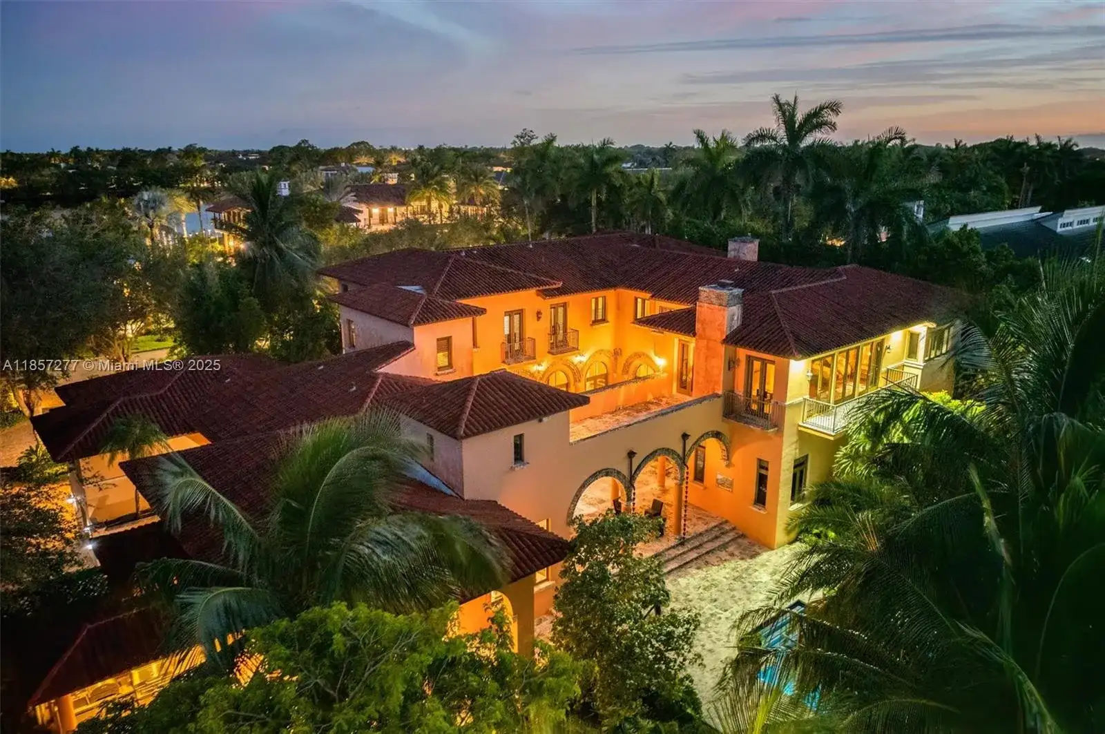 221 Casuarina Concourse, Coral Gables FL 33143 photo 5