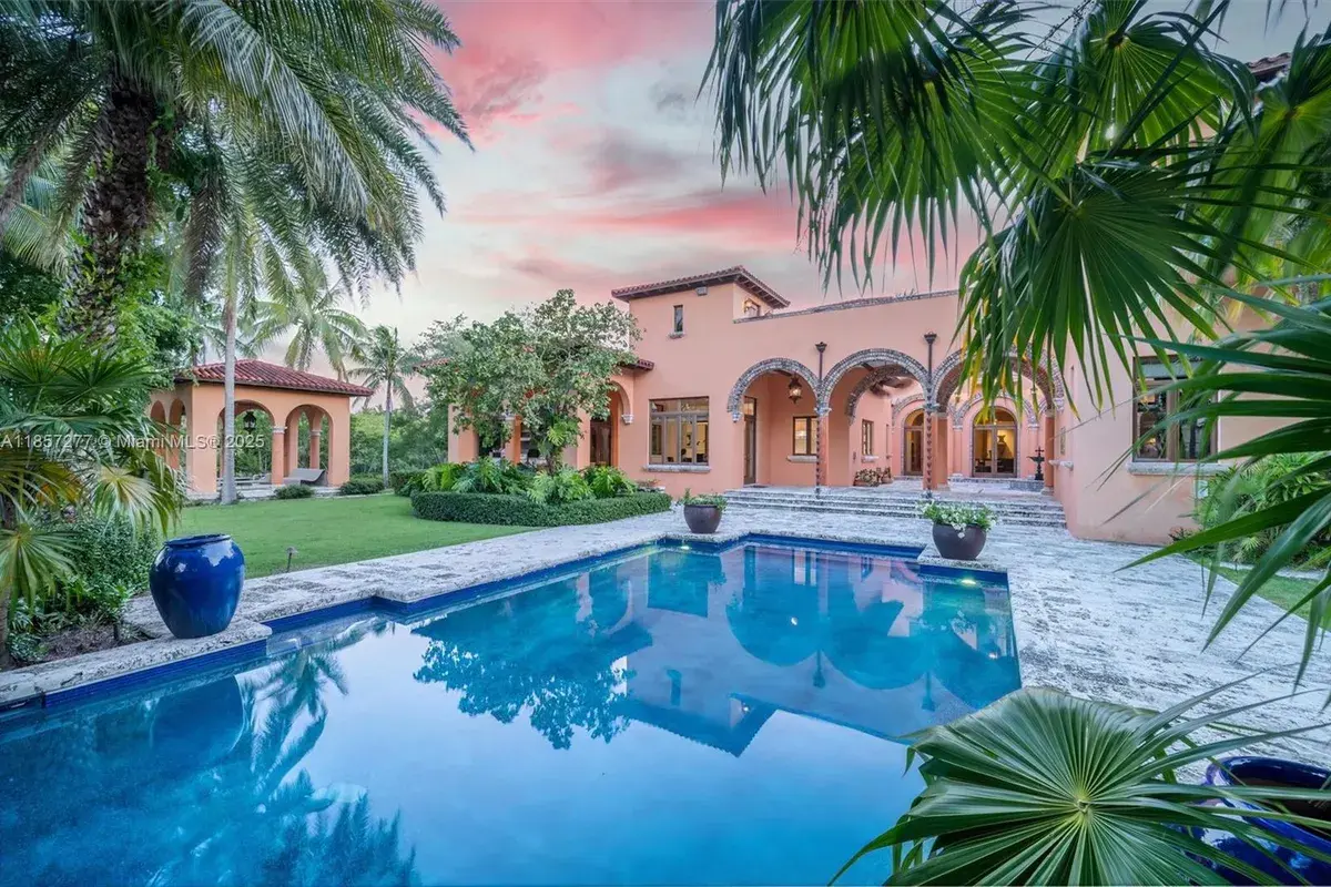 221 Casuarina Concourse, Coral Gables FL 33143