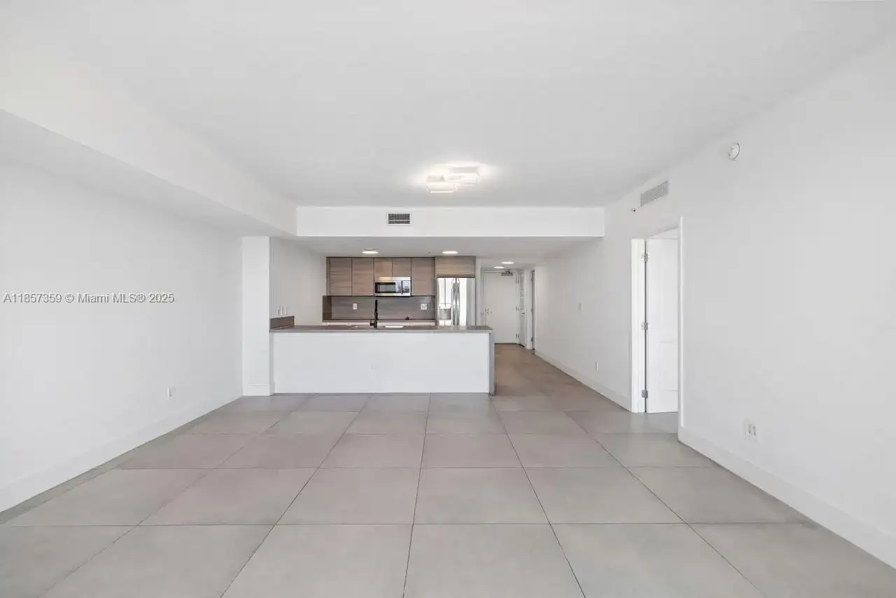 400 Sunny Isles Blvd # 1602, Sunny Isles Beach FL 33160 photo 3