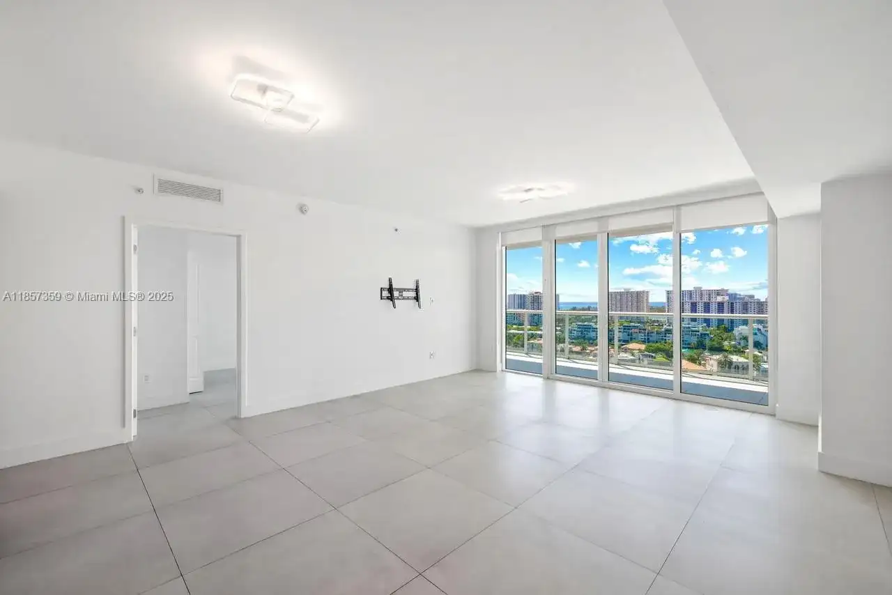 400 Sunny Isles Blvd # 1602, Sunny Isles Beach FL 33160 photo 5