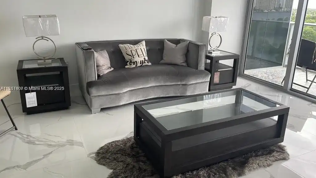 16385 Biscayne Blvd # 805, North Miami Beach FL 33160 photo 4