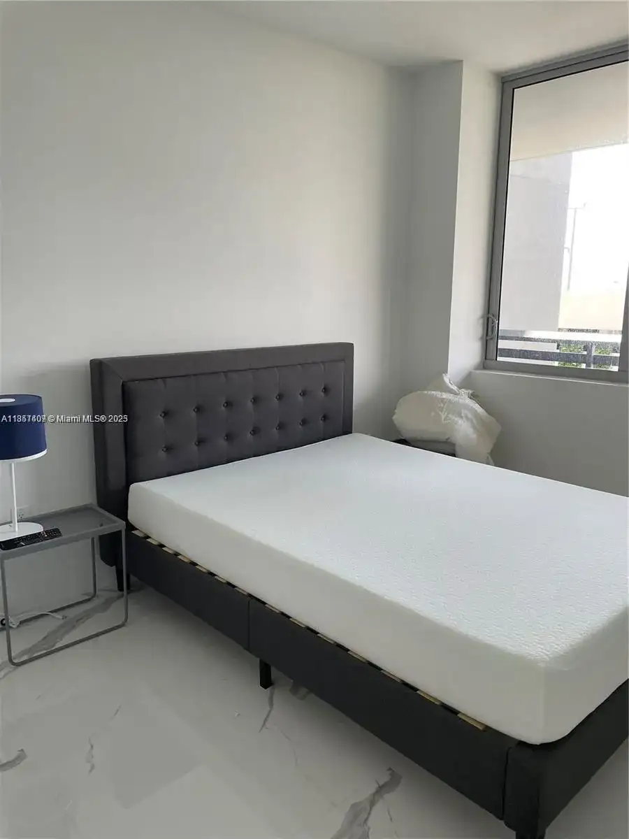 16385 Biscayne Blvd # 805, North Miami Beach FL 33160 photo 5