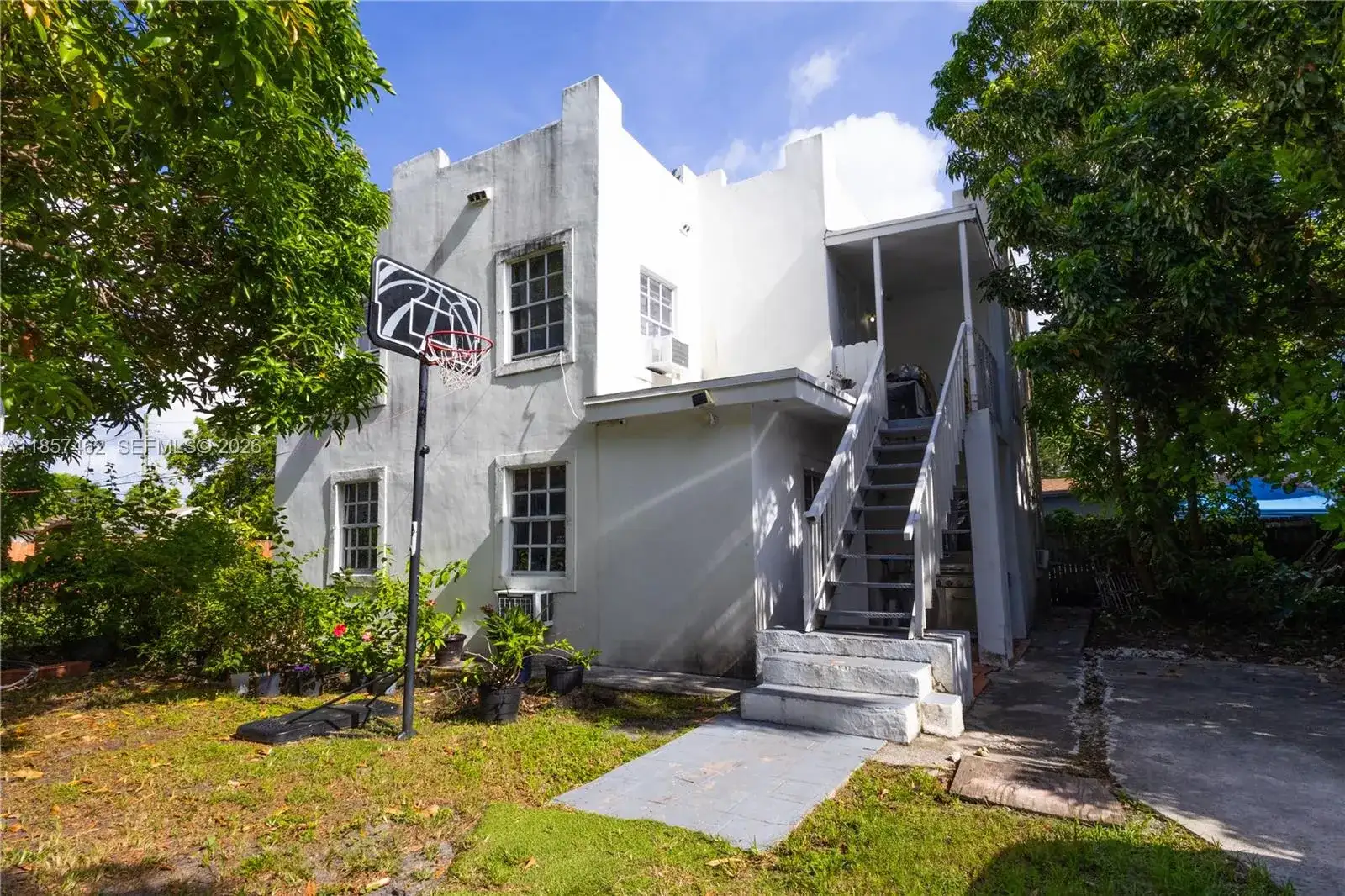 2367 SW 19th St, Miami FL 33145 photo 3
