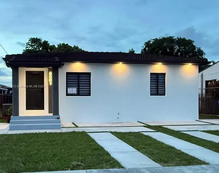 3601 NW 4th St, Miami FL 33125 photo 2