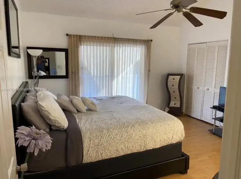 3318 SE 2nd St, Pompano Beach FL 33062 photo 2