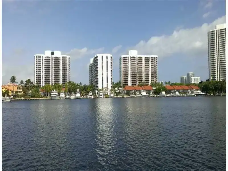 3600 YACHT CLUB DR # 1503, Aventura FL 33180