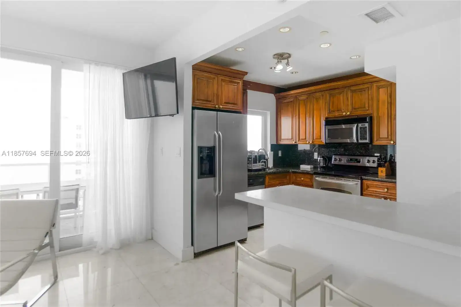 100 Lincoln Rd, Miami Beach FL 33139 photo 5