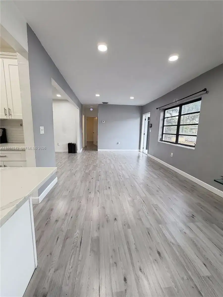 14930 NW 16th Dr # 1, Miami FL 33167 photo 4