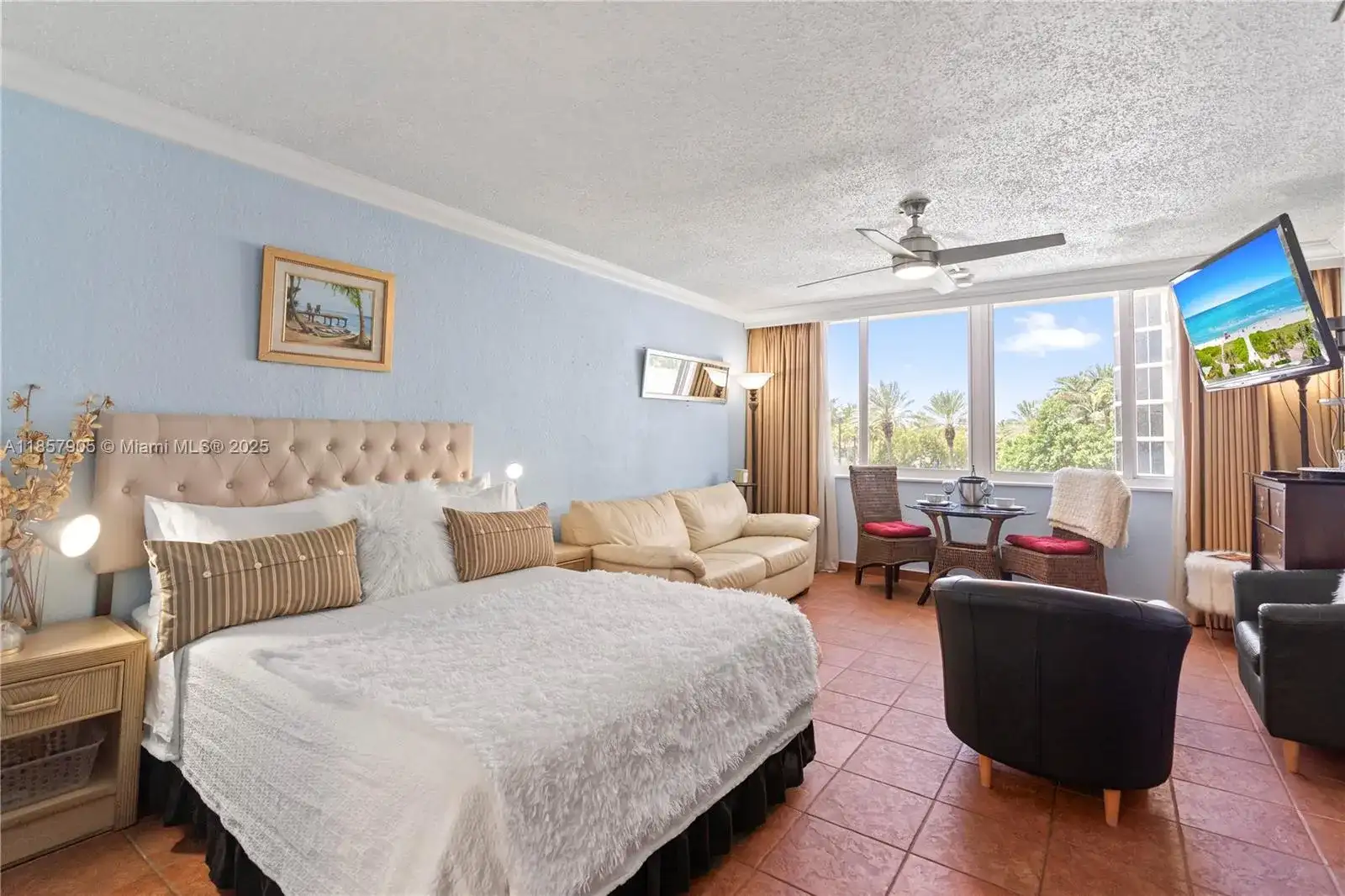 19201 Collins Ave # 129, Sunny Isles Beach FL 33160 photo 3
