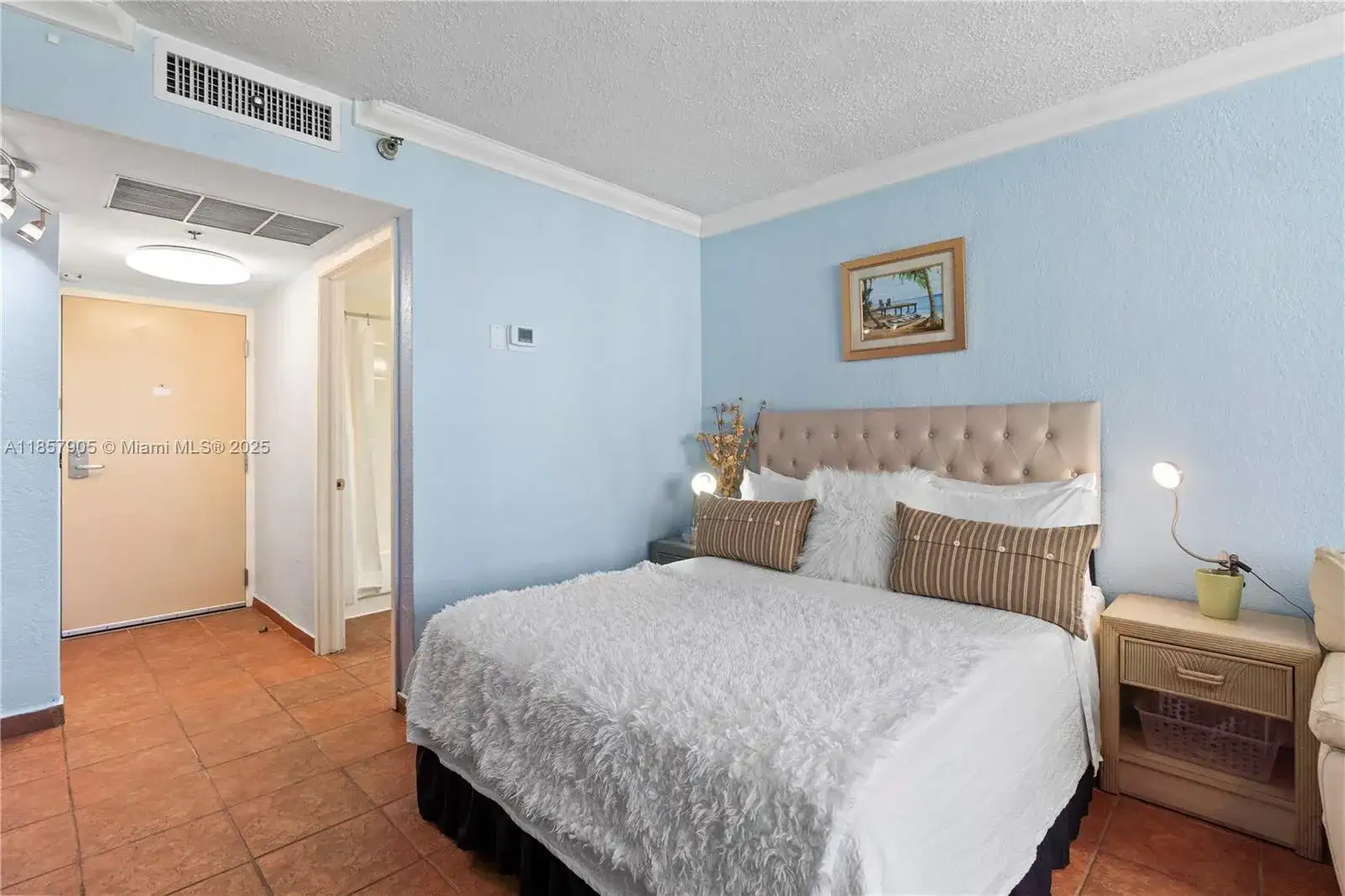 19201 Collins Ave # 129, Sunny Isles Beach FL 33160 photo 5