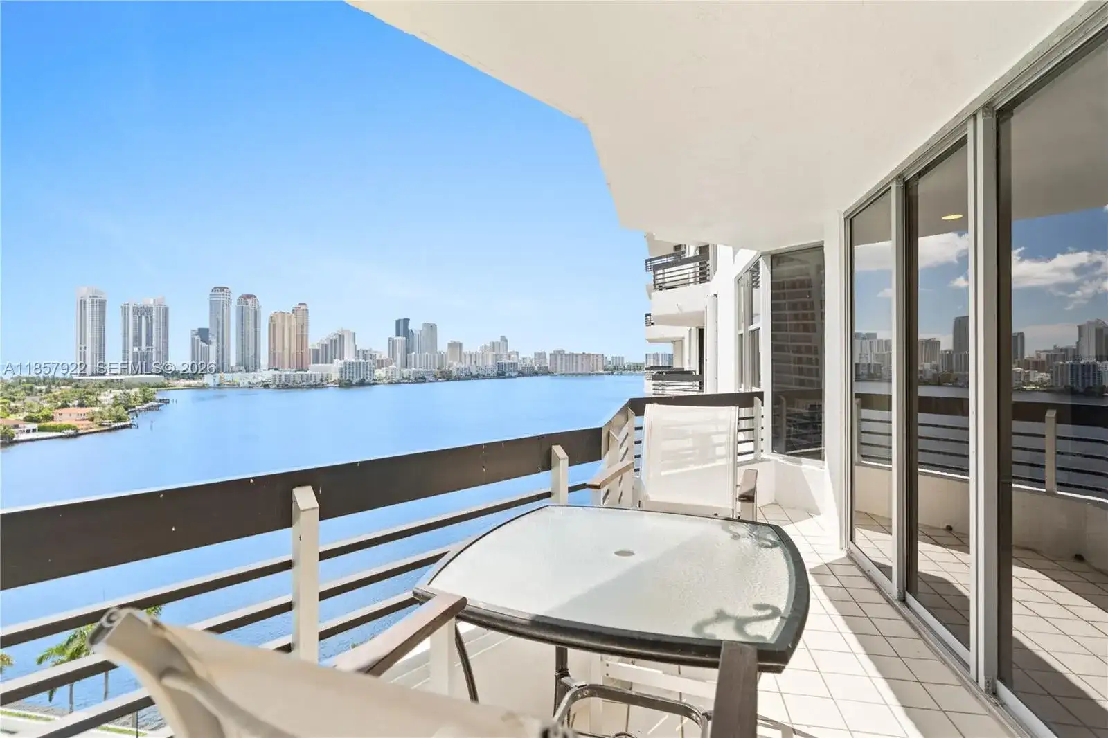 3600 Mystic Pointe Dr # 1616, Aventura FL 33180 photo 3