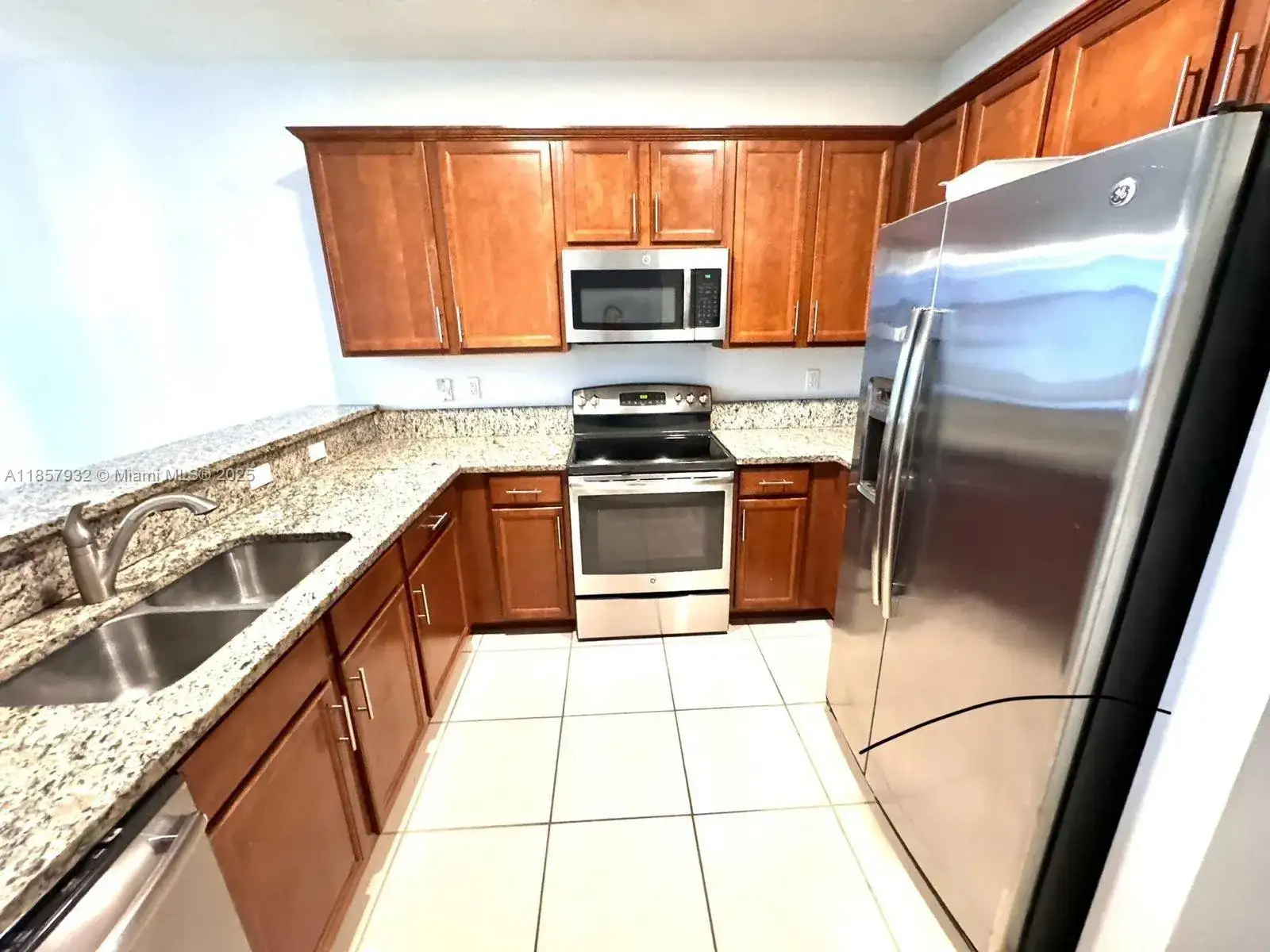 10630 NW 88th St # 221, Doral FL 33178 photo 2