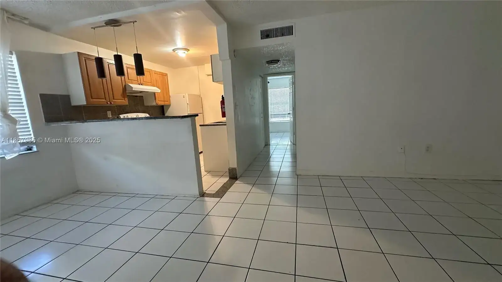 2138 SW 6th St # 102, Miami FL 33135 photo 4