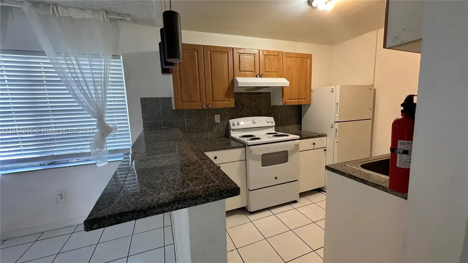 2138 SW 6th St # 102, Miami FL 33135 photo 5