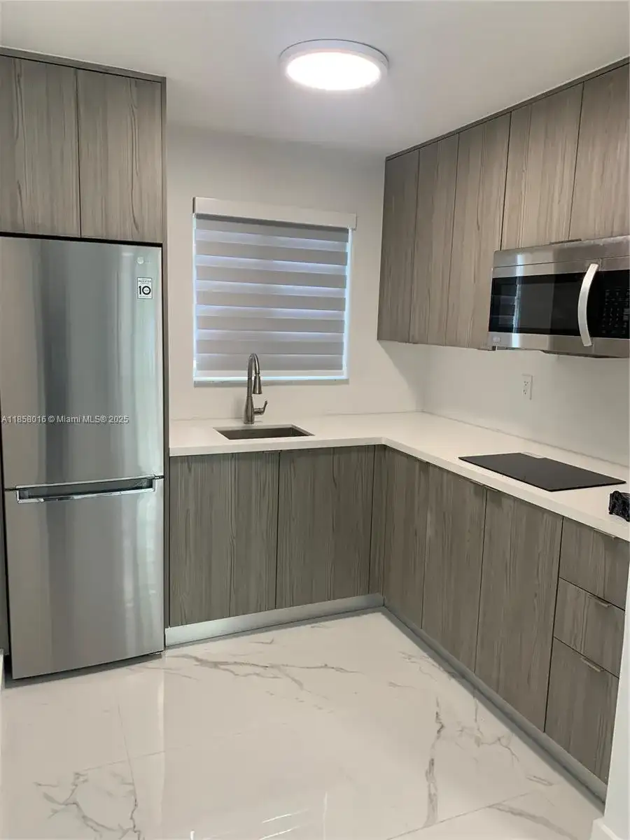 7843 NE 10th Ave # 2, Miami FL 33138 photo 4