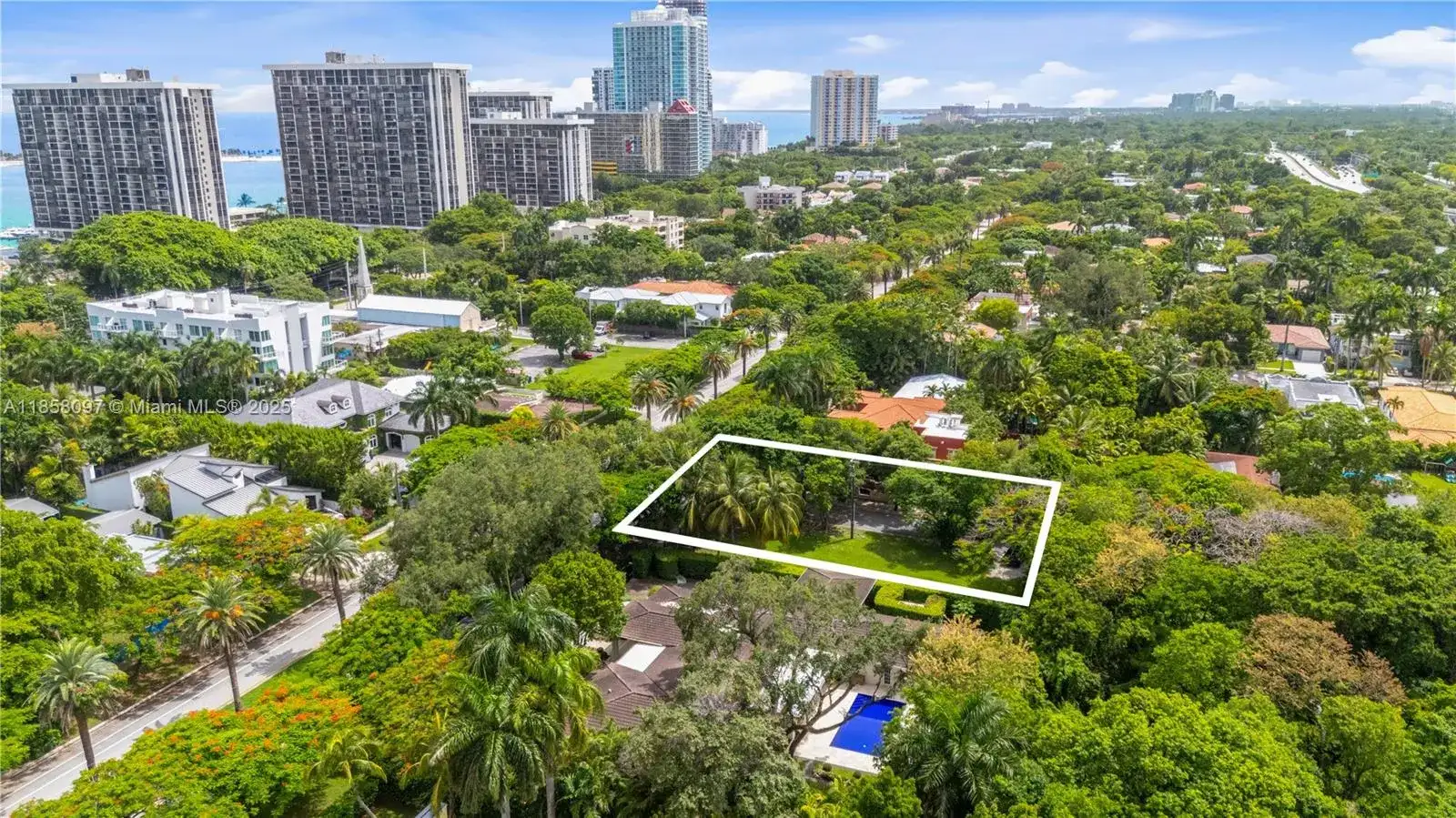 1644 S Miami Ave, Miami FL 33129 photo 2