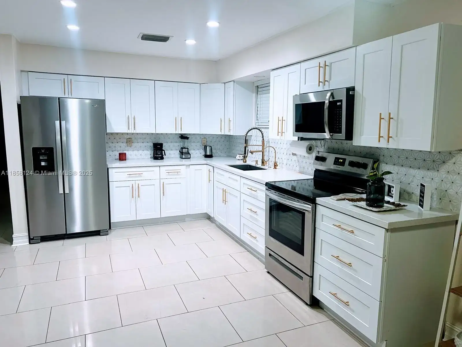 7750 NW 42nd st, Davie FL 33024 photo 5