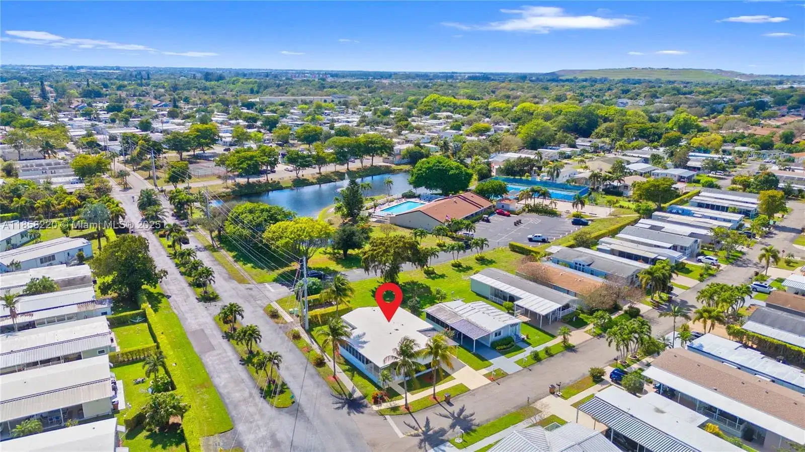 202 NW 52nd St, Deerfield Beach FL 33064 photo 2