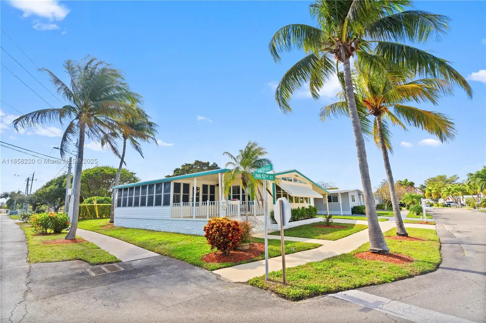 202 NW 52nd St, Deerfield Beach FL 33064 photo 4