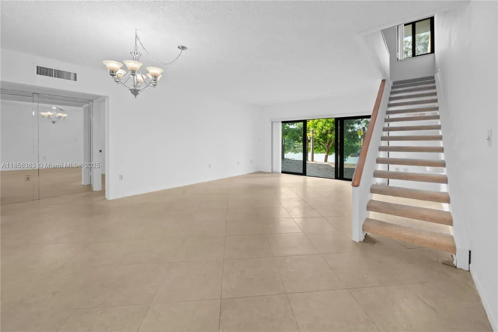 594 NE 199th Ter # 4Y, Miami FL 33179