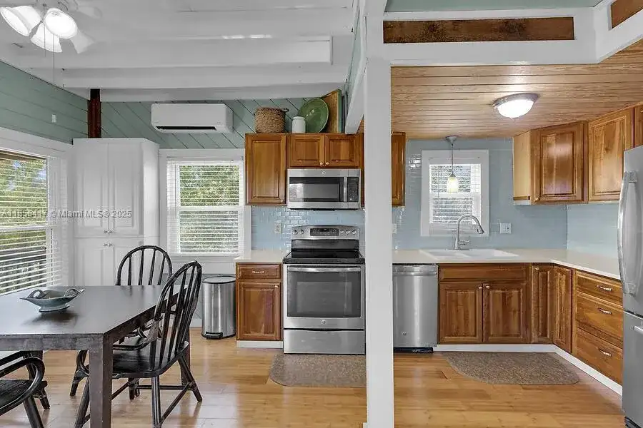 813 Hawksbill Ln, Sugarloaf FL 33042 photo 3