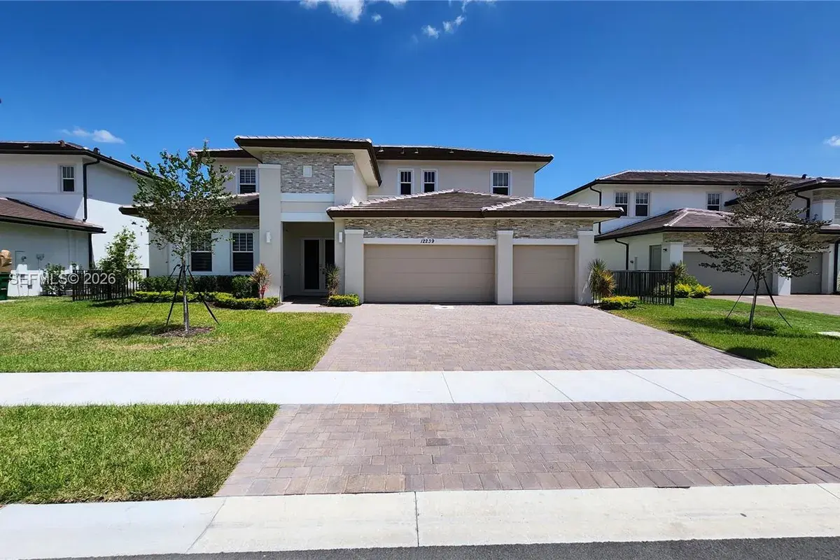 12239 SW 43rd St, Davie FL 33330