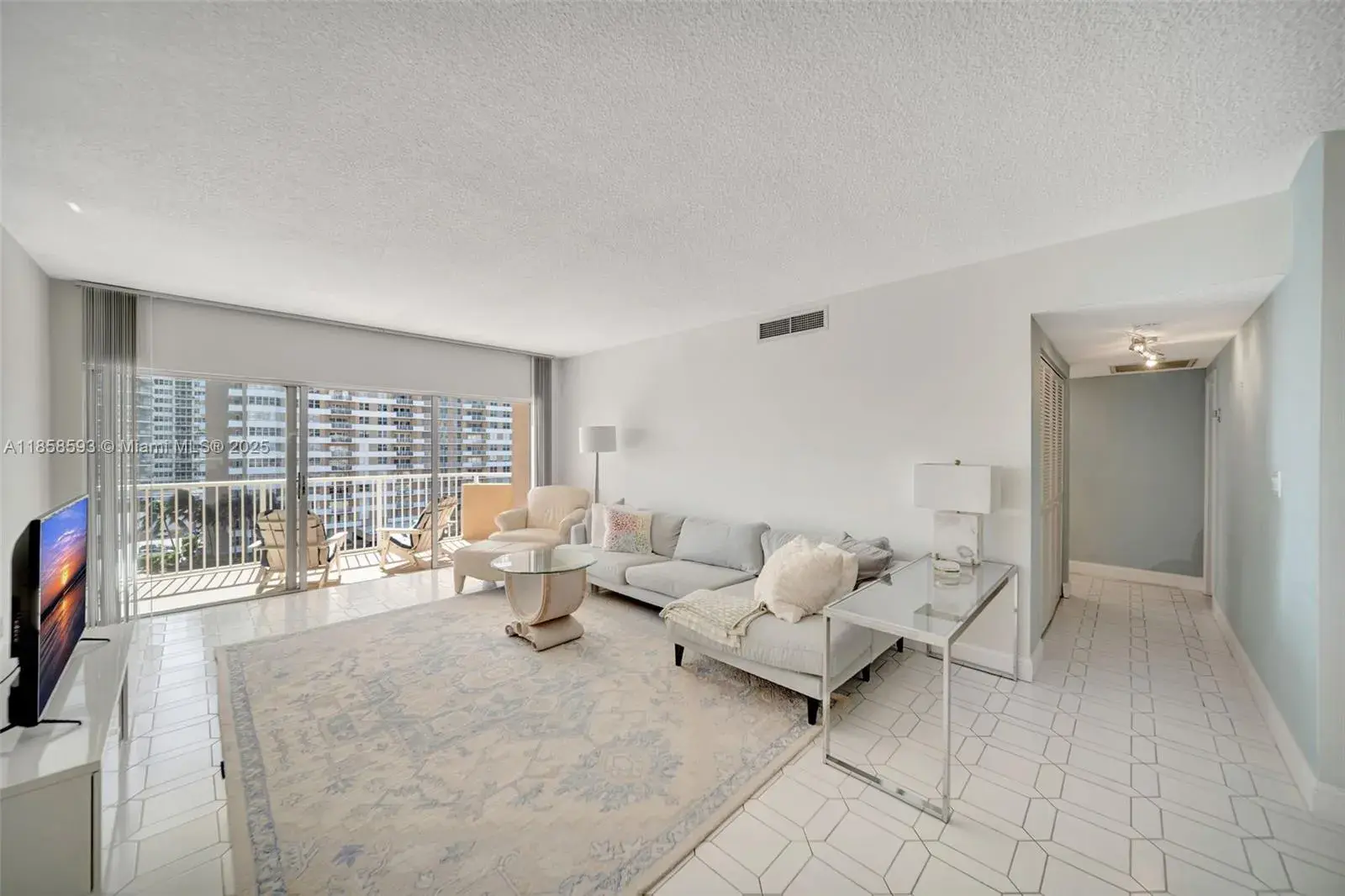 1950 S Ocean Dr # 7G, Hallandale Beach FL 33009